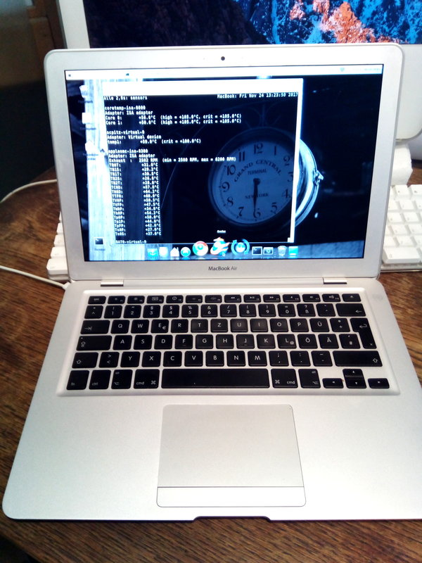 Repariertes MacBook Air mit Ubuntu 17.10